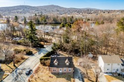 2374 Rue Hertel Sherbrooke (Les Nations), QC J1J 2J2