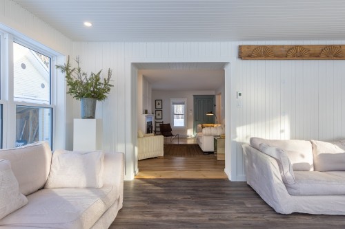 Living Room - 348 Ch. De Turkey Hill, Sutton, QC - Indoor Photo Showing Living Room