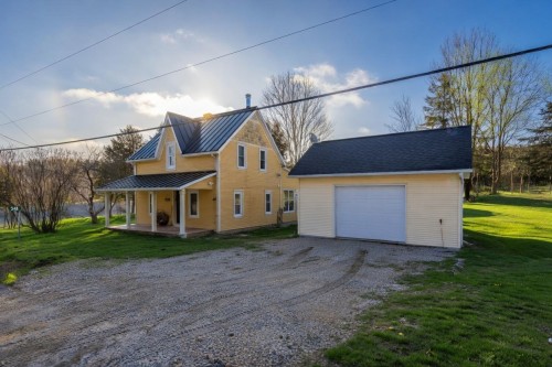 Front of Structure - 348 Ch. De Turkey Hill, Sutton, QC - Outdoor