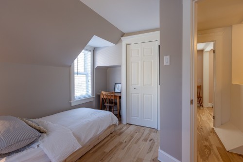 Bedroom - 348 Ch. De Turkey Hill, Sutton, QC - Indoor Photo Showing Bedroom