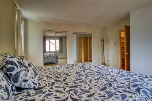 Chambre à coucher principale - 6 Rue Edward, Ormstown, QC - Indoor Photo Showing Bedroom