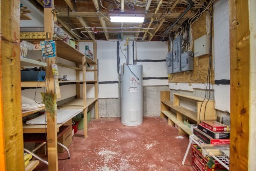 Rangement - 6 Rue Edward, Ormstown, QC - Indoor Photo Showing Basement
