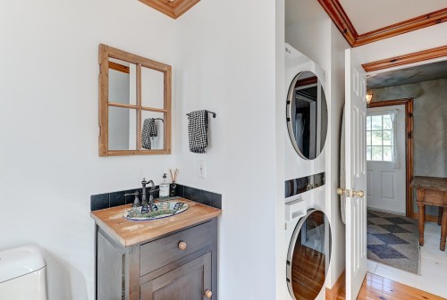 Powder room - 70 Ch. Schoolcraft, Potton, QC - Indoor Photo Showing Laundry Room