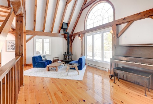 Living Room - 70 Ch. Schoolcraft, Potton, QC - Indoor Photo Showing Other Room