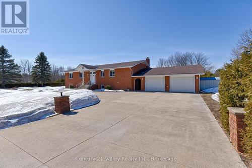 690 PINERIDGE CRESCENT  Petawawa, ON K8A 7X6