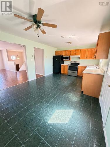 Kitchen - 102 Abrams, Halifax, NS - Indoor