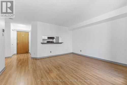 1602 - 199 Kent Street N, Ottawa, ON - Indoor Photo Showing Other Room