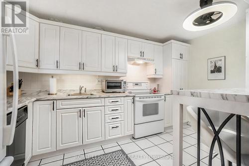 Kitchen - 705 - 1356 Meadowlands Drive E, Ottawa, ON - Indoor Photo Showing Kitchen