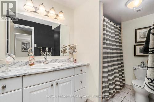 Bathroom - 705 - 1356 Meadowlands Drive E, Ottawa, ON - Indoor Photo Showing Bathroom