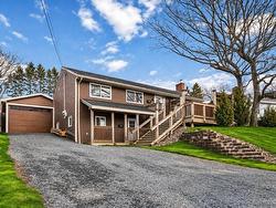 37 Belle Vista Drive  Dartmouth, NS B2W 2X4