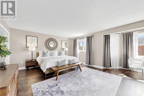 2768 Peacock Drive, Mississauga, ON - Indoor Photo Showing Bedroom
