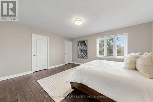 2768 Peacock Drive, Mississauga, ON - Indoor Photo Showing Bedroom
