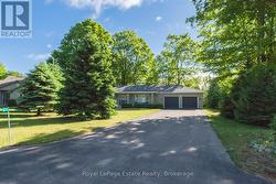 21 SAUBLE WOODS CRESCENT South Bruce Peninsula, ON N0H 2G0