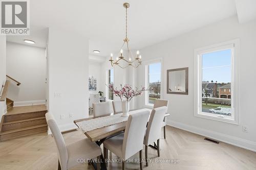 9414 Bayview Avenue, Richmond Hill (Observatory), ON - Indoor Photo Showing Dining Room
