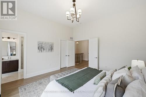 9414 Bayview Avenue, Richmond Hill (Observatory), ON - Indoor Photo Showing Bedroom