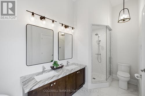 9414 Bayview Avenue, Richmond Hill (Observatory), ON - Indoor Photo Showing Bathroom
