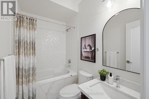 9414 Bayview Avenue, Richmond Hill (Observatory), ON - Indoor Photo Showing Bathroom