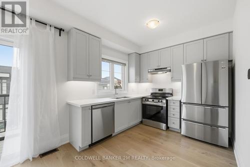 Coach House - 9414 Bayview Avenue, Richmond Hill (Observatory), ON - Indoor Photo Showing Kitchen