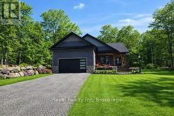 517 SILVERBIRCH DRIVE  Tiny, ON L9M 0M5