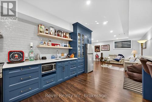 517 Silverbirch Drive, Tiny, ON - Indoor