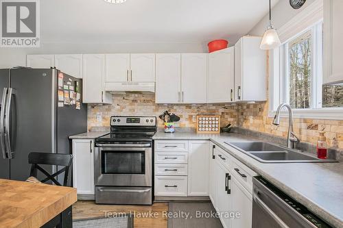22 Laurier Boulevard, Tiny, ON - Indoor Photo Showing Kitchen With Double Sink