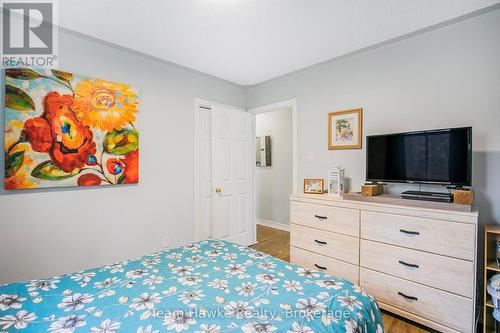 22 Laurier Boulevard, Tiny, ON - Indoor Photo Showing Bedroom