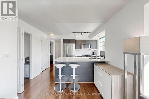 Breakfast Bar - #710 - 125 Western Battery Road, Toronto, ON - Indoor Photo Showing Kitchen With Stainless Steel Kitchen