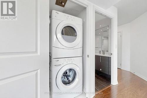 #710 - 125 Western Battery Road, Toronto, ON - Indoor Photo Showing Laundry Room