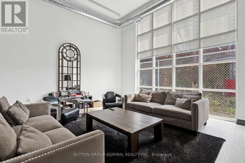 #710 - 125 Western Battery Road, Toronto, ON - Indoor Photo Showing Living Room