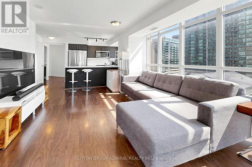#710 - 125 Western Battery Road, Toronto, ON - Indoor Photo Showing Living Room