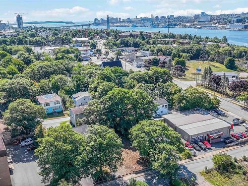 6 Springhill Road, Dartmouth, NS 