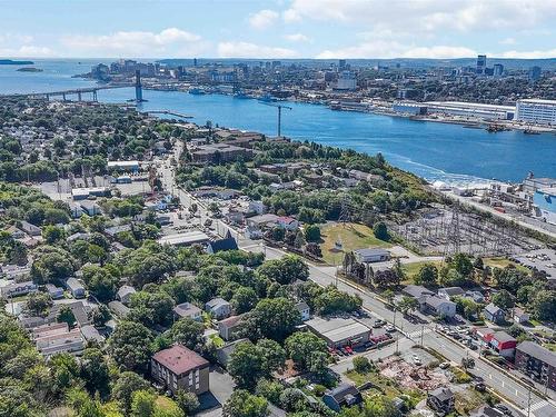 6 Springhill Road, Dartmouth, NS 