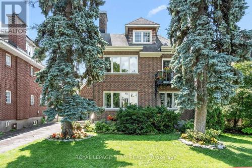 228 Rideau Terrace - Photo 2