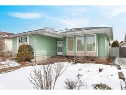 3211 70 ST NW  Edmonton, AB T6K 1L3