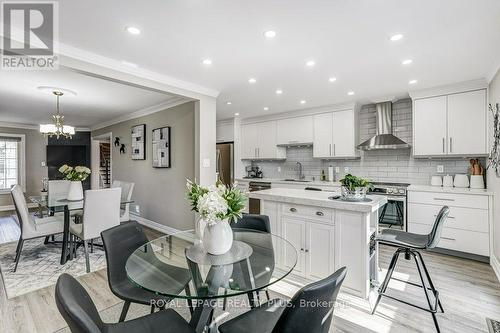 6422 Sapling Trail, Mississauga, ON - Indoor Photo Showing Dining Room