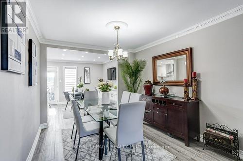6422 Sapling Trail, Mississauga, ON - Indoor Photo Showing Dining Room