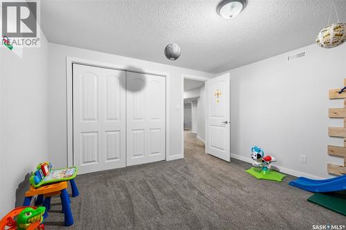 15 Thistle Bay, Regina, SK - Indoor
