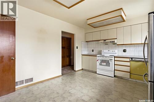 101 Mcnab Crescent, Regina, SK - Indoor Photo Showing Kitchen