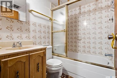 101 Mcnab Crescent, Regina, SK - Indoor Photo Showing Bathroom