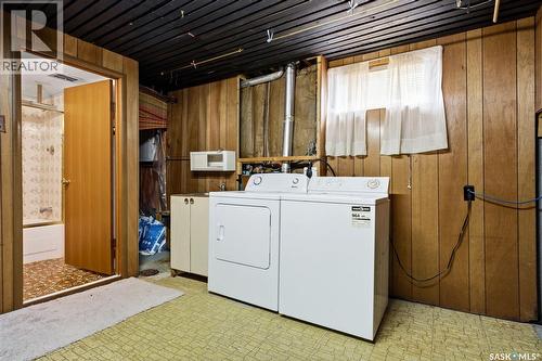 101 Mcnab Crescent, Regina, SK - Indoor Photo Showing Laundry Room