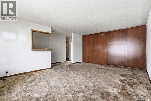 101 Mcnab Crescent, Regina, SK - Indoor Photo Showing Other Room