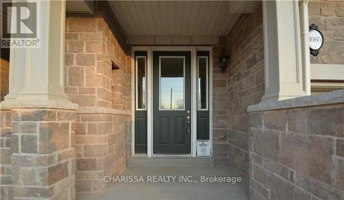 1085 Garner Road E, Hamilton, ON -  With Exterior