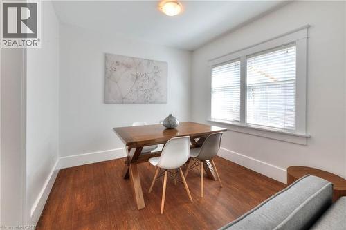 50 Walnut Street, Kitchener, ON - Indoor Photo Showing Dining Room