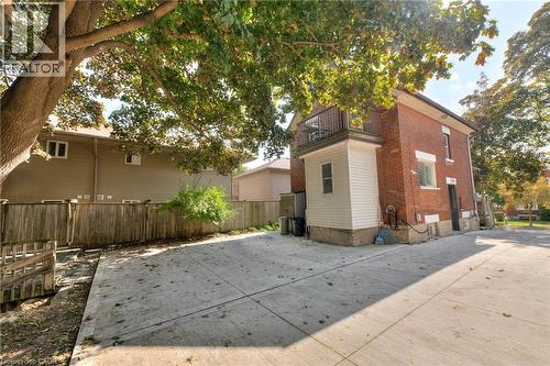 50 Walnut Street, Kitchener, ON - Outdoor