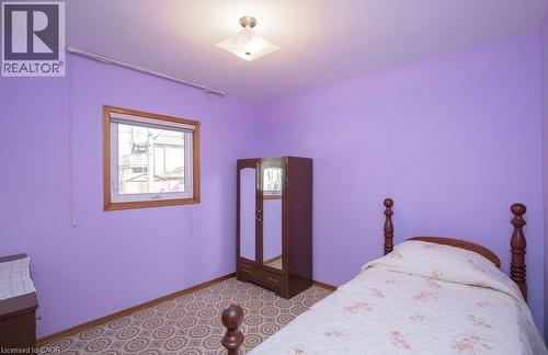 91 Pearl Street N, Hamilton, ON - Indoor Photo Showing Bedroom