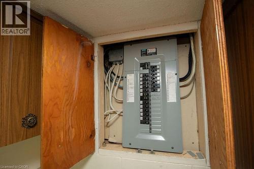 91 Pearl Street N, Hamilton, ON - Indoor