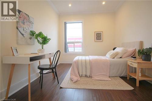 153 Wellington Street N, Hamilton, ON - Indoor Photo Showing Bedroom