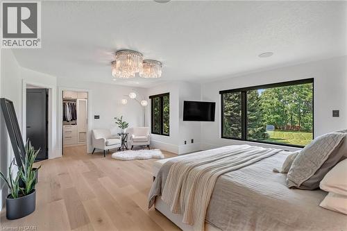 18 Fox Run Drive, Puslinch, ON - Indoor Photo Showing Bedroom