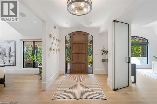 18 Fox Run Drive, Puslinch, ON - Indoor Photo Showing Other Room