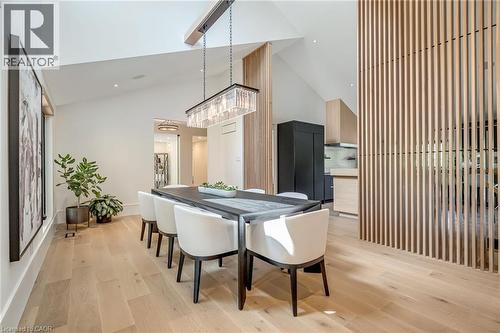 18 Fox Run Drive, Puslinch, ON - Indoor Photo Showing Dining Room